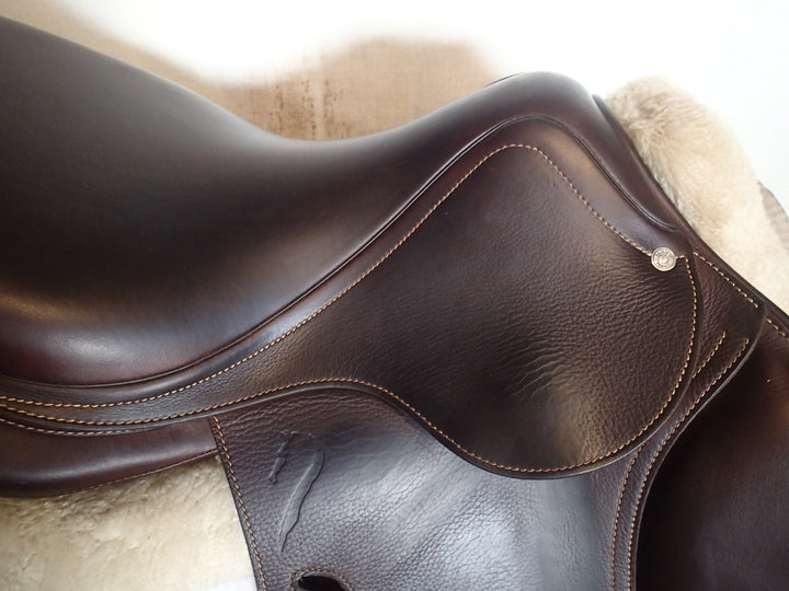 17.5" Antares Connexion Saddle - Full Buffalo - 2024 - 3A Flaps - 4.75" dot to dot (778)