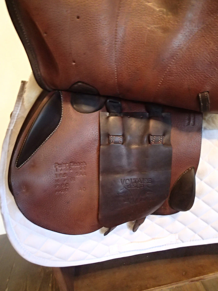 16.5" Voltaire Palm Beach Saddle - Full Buffalo - 2020 - 2AA Flaps - 4.75" dot to dot - Pro Panels