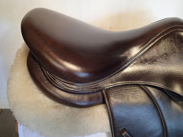 16.5" Voltaire Palm Beach Saddle - Full Buffalo - 2020 - 2AA Flaps - 4.75" dot to dot - Pro Panels
