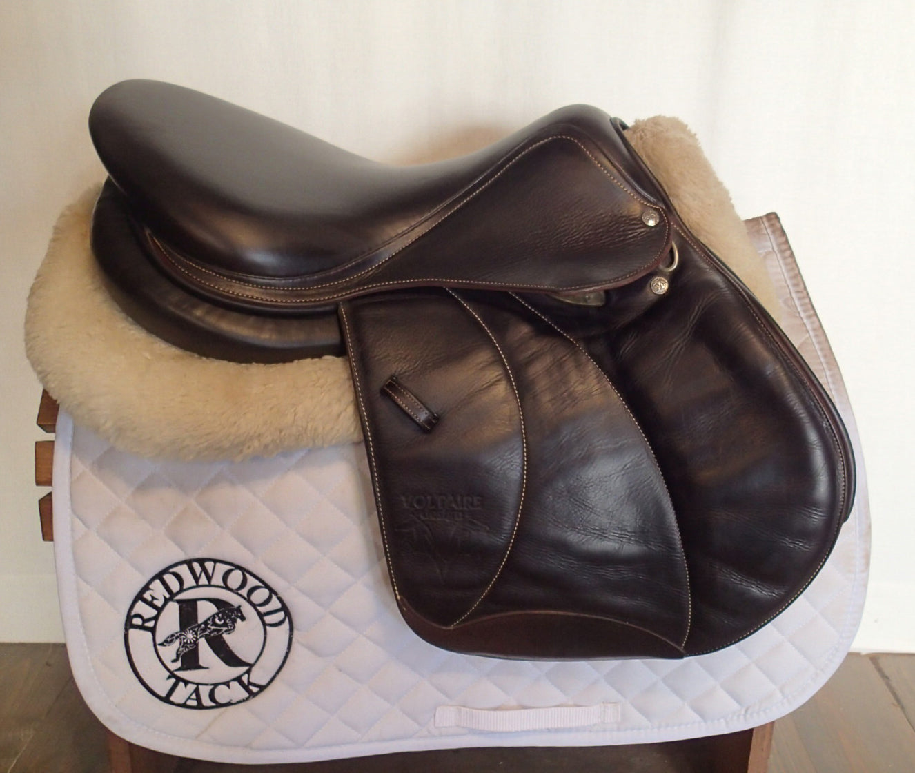 17" Voltaire Palm Beach Saddle - Full Buffalo - 2016 - 2A Flaps - 4.75" dot to dot - Pro Panels