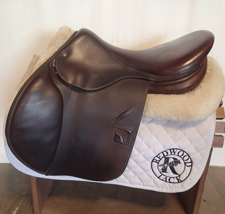 17.5" Luc Childeric Model M Saddle - 2018 - 4.75" dot to dot