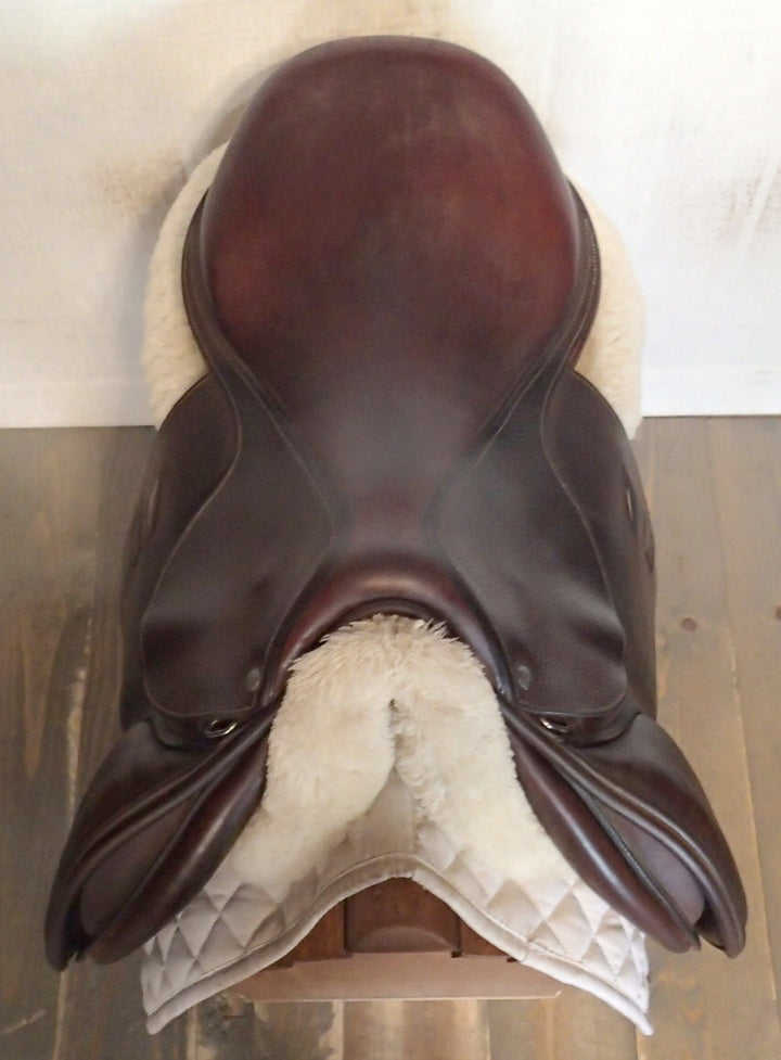 17.5" Luc Childeric Model M Saddle - 2018 - 4.75" dot to dot