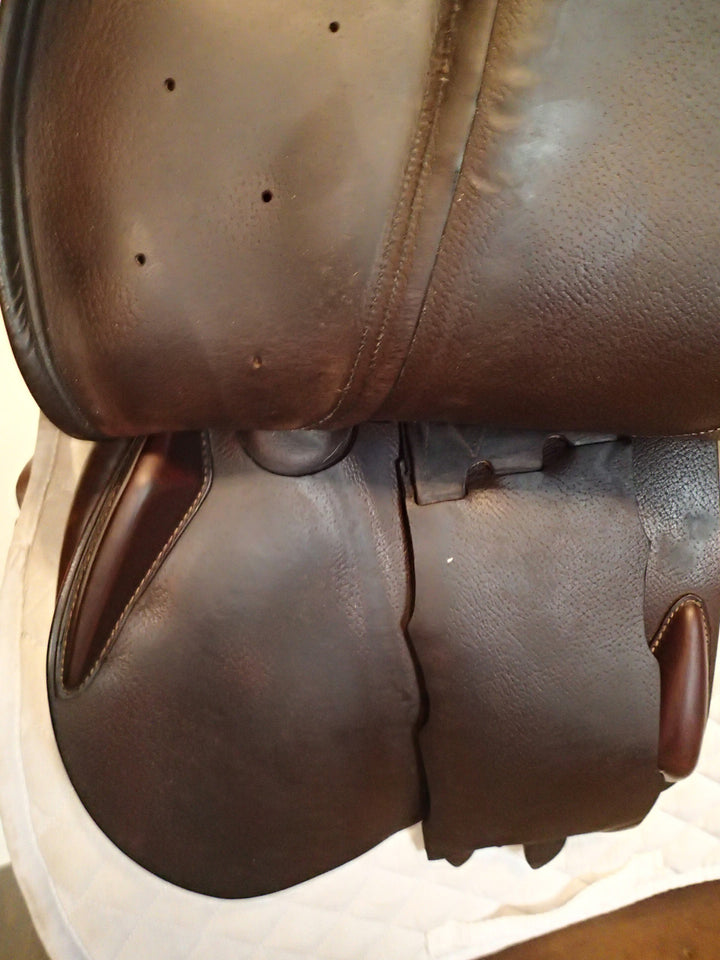 17.5" Devoucoux Socoa Saddle - Full Buffalo - 2013 - 2A Flaps - 4.75" dot to dot