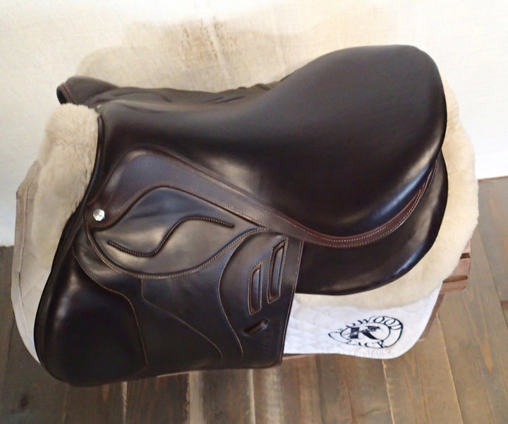 17" Devoucoux Biarritz Lab Saddle - Full Buffalo - 2019 - 2 Flaps - 4.5" dot to dot