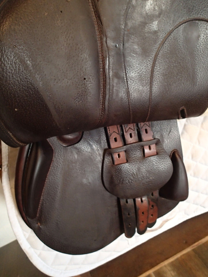 17.5" Equipe Expression Saddle - Full Buffalo - 2008 - 5" dot to dot