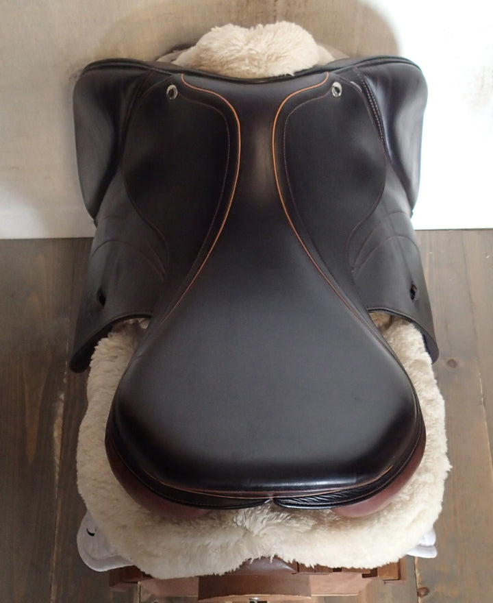 17.5" Equipe Expression Saddle - Full Buffalo - 2008 - 5" dot to dot