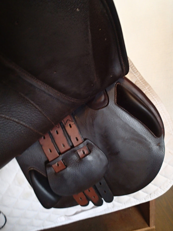 17.5" Equipe Expression Saddle - Full Buffalo - 2008 - 5" dot to dot