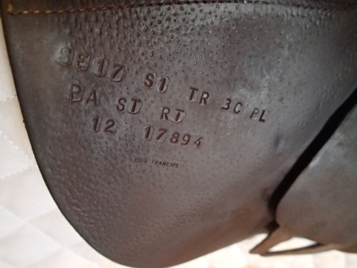 17" CWD 2G Saddle - Full Buffalo - 2012 - 3C Flaps - SE17 - 4.5" dot to dot - Pro Panels