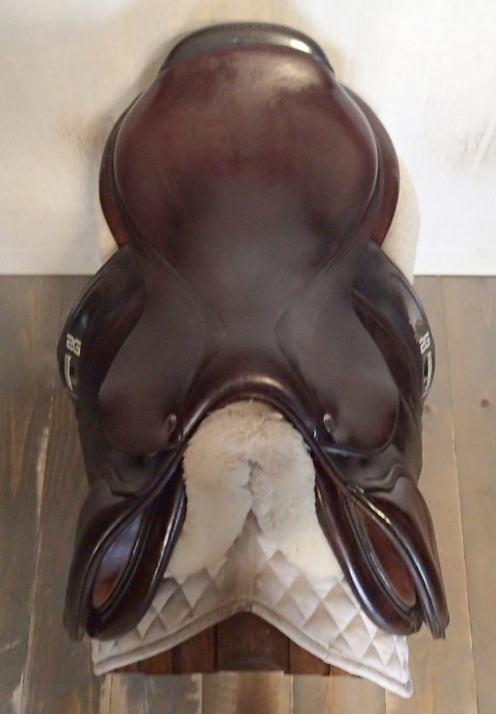 17" CWD 2G Saddle - Full Buffalo - 2012 - 3C Flaps - SE17 - 4.5" dot to dot - Pro Panels