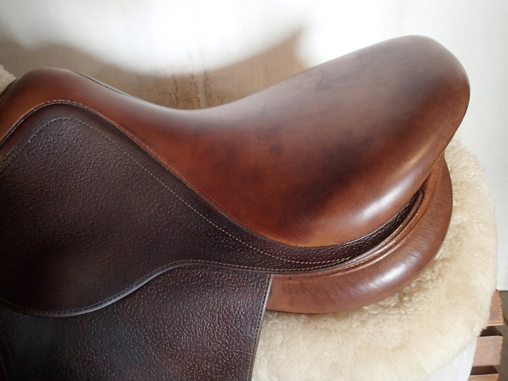 16.5" Antares Spooner Saddle - 2015 - 2N Flaps - 4.75" dot to dot