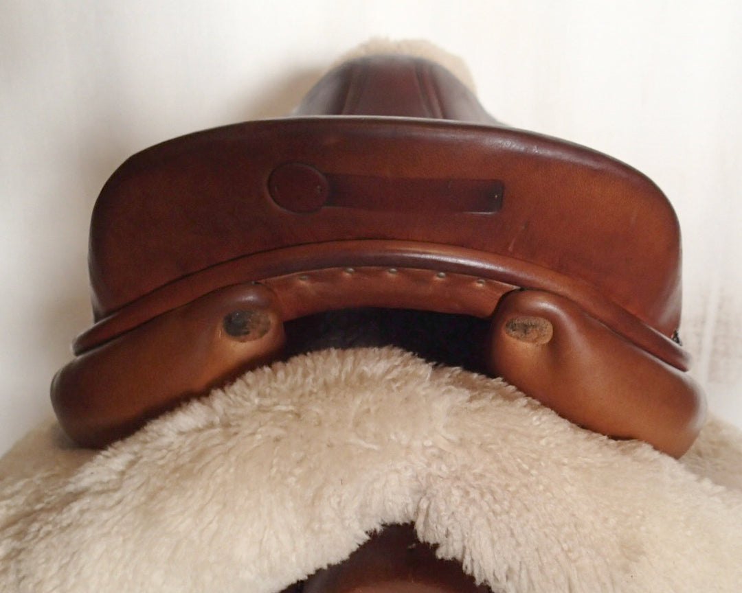 17" Butet Premium Saddle - Full Calfskin - 2017 - M Seat - 1.75 Flaps - 4.25" dot to dot (001)