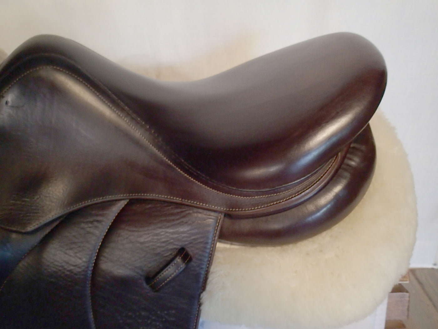17" CWD Mademoiselle 2Gs Saddle - Full Buffalo - 2016 - 2L Flaps - SE32 - 4.75" dot to dot