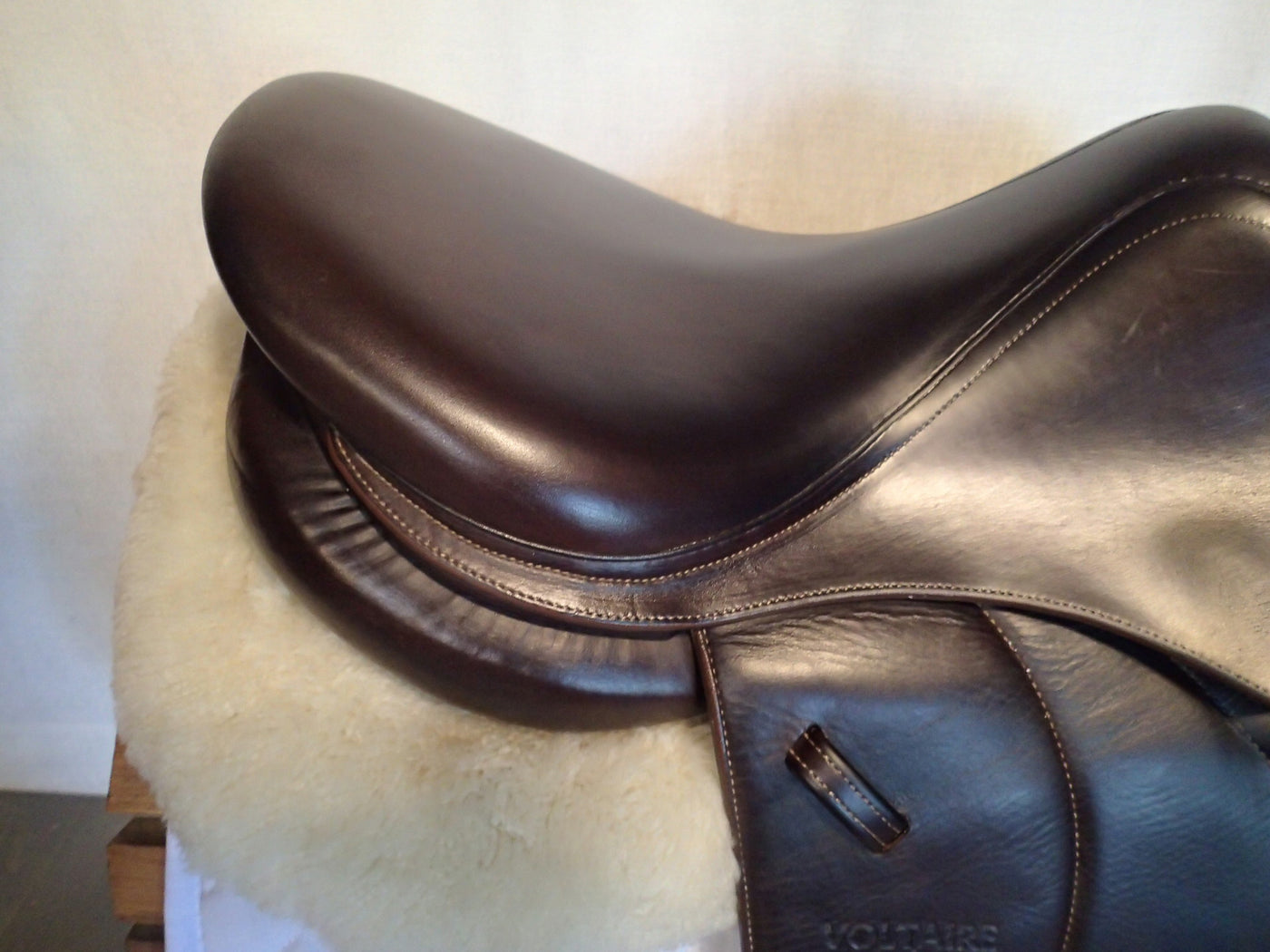 17" CWD Mademoiselle 2Gs Saddle - Full Buffalo - 2016 - 2L Flaps - SE32 - 4.75" dot to dot