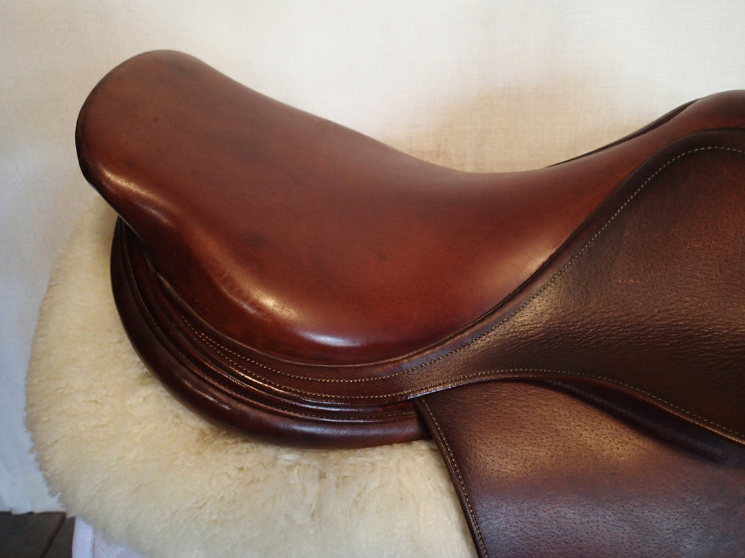 17" Bruno Delgrange Saddle - 1998 - 4.25" dot to dot