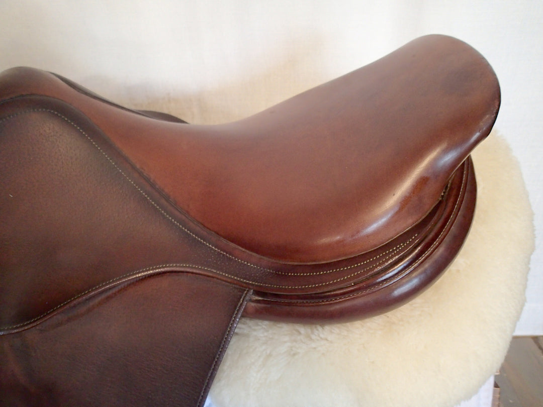 17" Bruno Delgrange Saddle - 1998 - 4.25" dot to dot