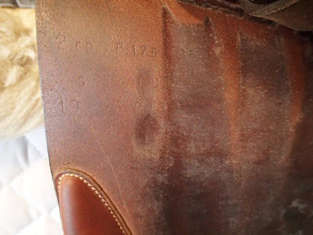 17.5" Butet Premium Saddle - Full Calfskin - 2019 - P Seat - 2.5 Flaps - 4.25" dot to dot (006)