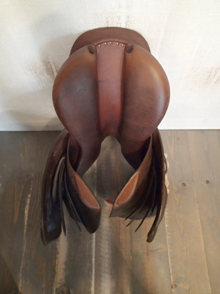 17.5" Butet Premium Saddle - Full Calfskin - 2019 - P Seat - 2.5 Flaps - 4.25" dot to dot (006)
