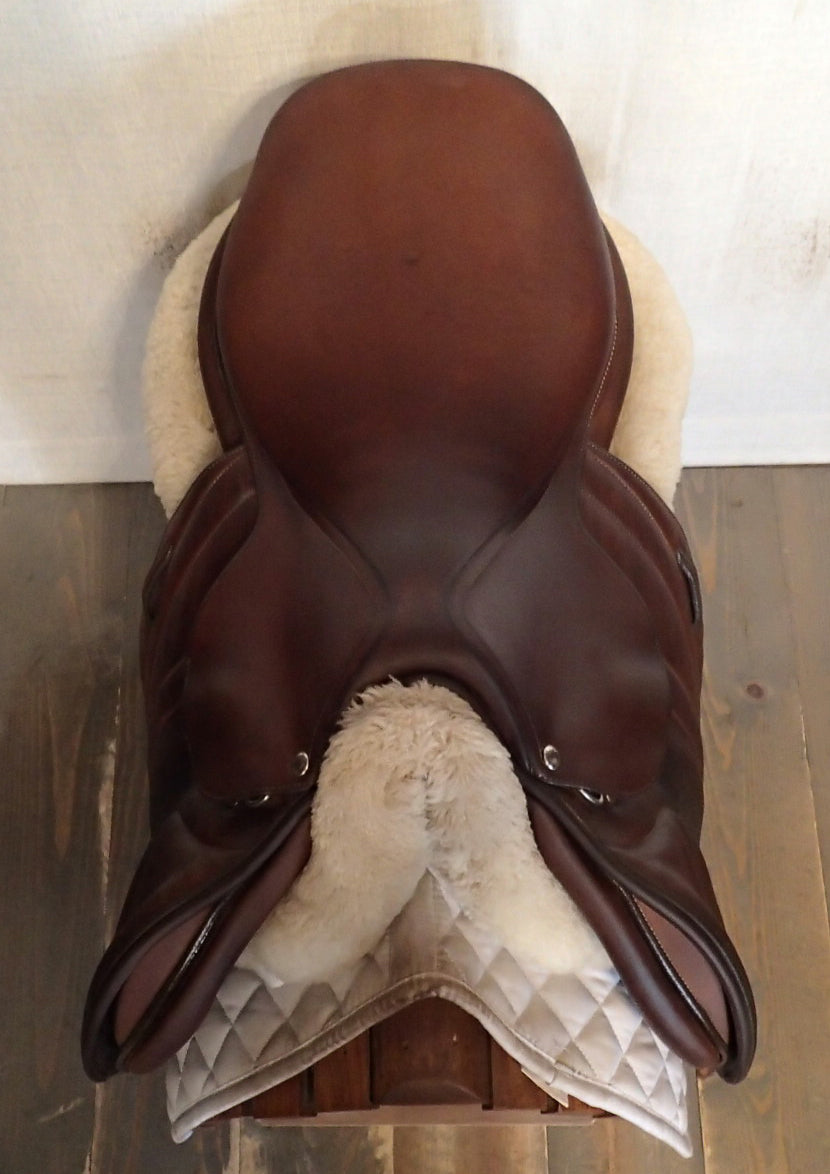 17.5" Butet Premium Saddle - Full Calfskin - 2019 - P Seat - 2.5 Flaps - 4.25" dot to dot (006)