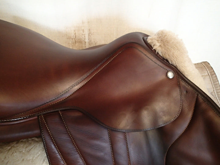 17.5" Butet Premium Saddle - Full Calfskin - 2019 - P Seat - 2.5 Flaps - 4.25" dot to dot (006)