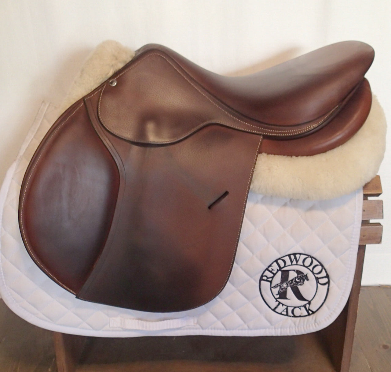 17.5" CWD Saddle - Full Calfskin - 2004 - 2L Flaps - SE01 - 4.25" dot to dot