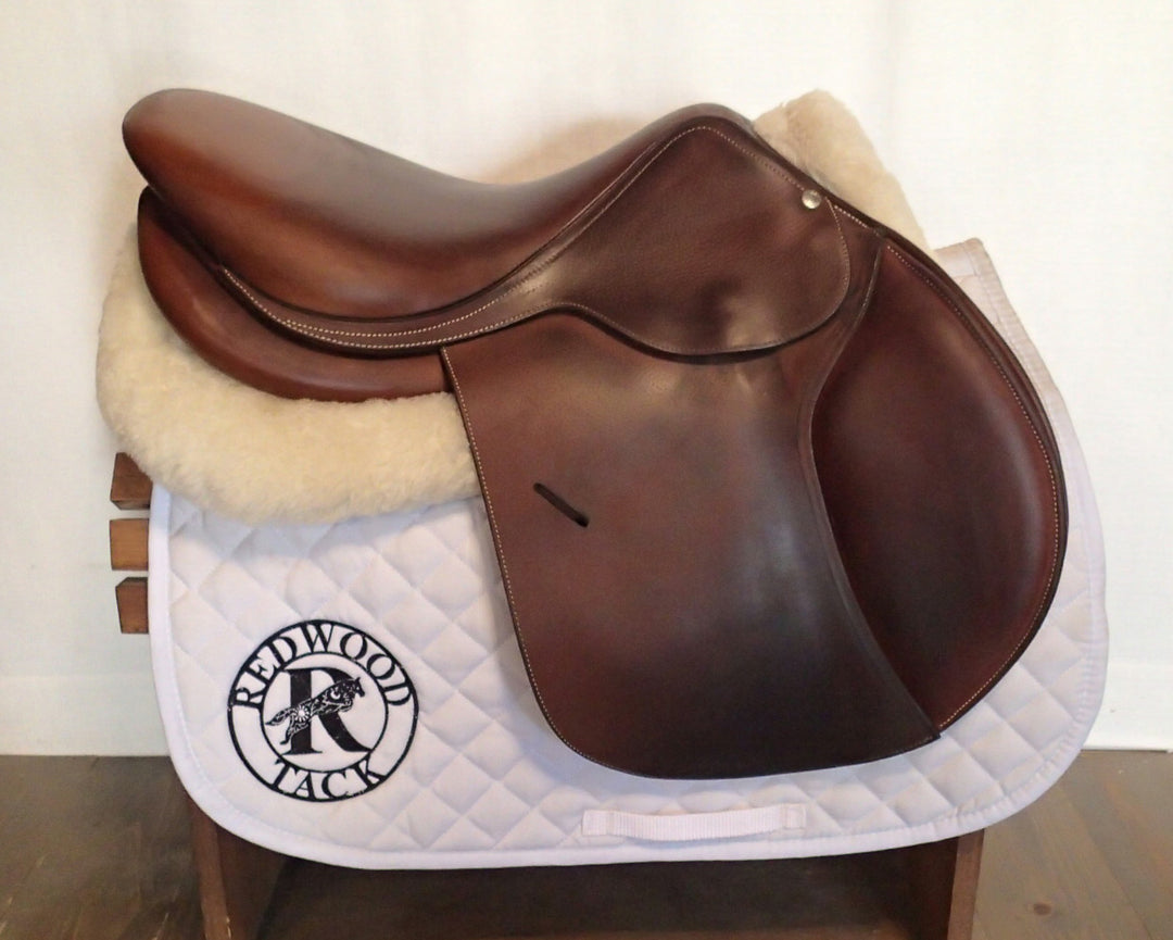 17.5" Butet Saddle - 2022 - L Seat - 2.25 Flaps - 4.5" dot to dot