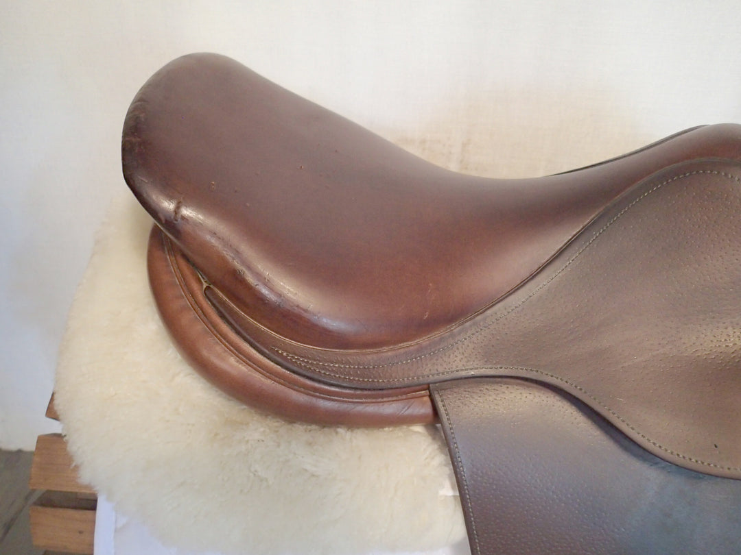 16.5" Bruno Delgrange PJ Saddle - 2003 - 4.5" dot to dot