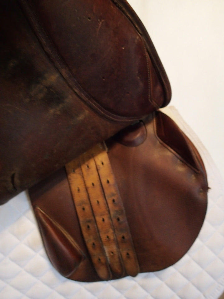 16.5" Bruno Delgrange PJ Saddle - 2003 - 4.5" dot to dot