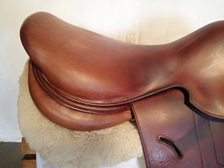 17" Hermes Cavale Saddle - 2024 - Full Calfskin - 5" dot to dot (011)