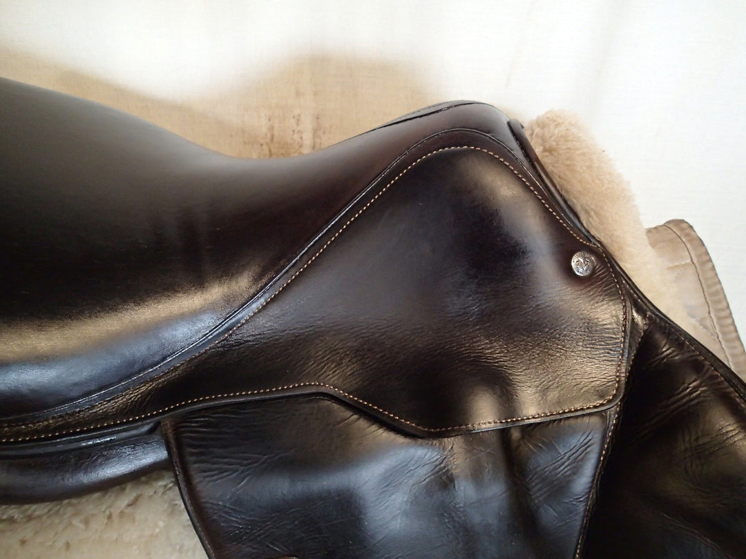 17.5" Voltaire Blue Infinite Saddle - Full Buffalo - 2020 - 2AA Flaps - 5" dot to dot - Pro Panels (013)