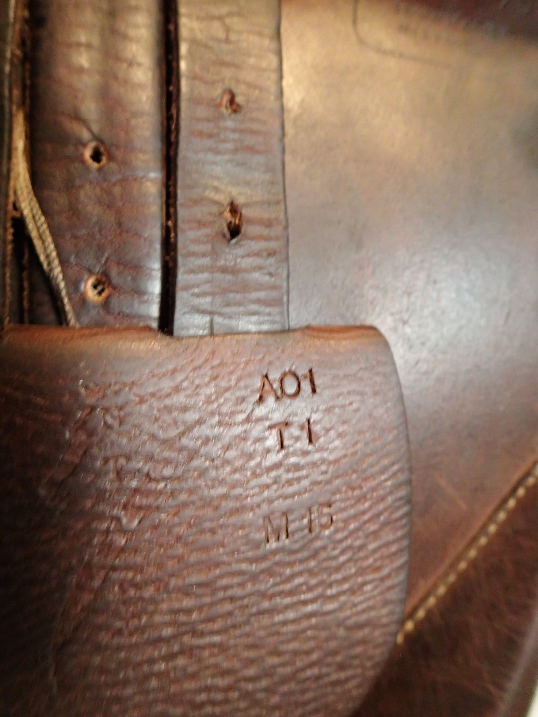 18.5" Antares Connexion Saddle - Full Buffalo - 2016 - 4AAB Flaps - 5" dot to dot (014)