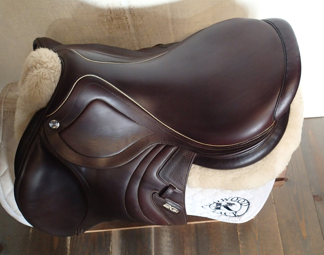 18" CWD Mademoiselle 2Gs Saddle - Full Buffalo - 2018 - 3L Flaps - SE32 (015)