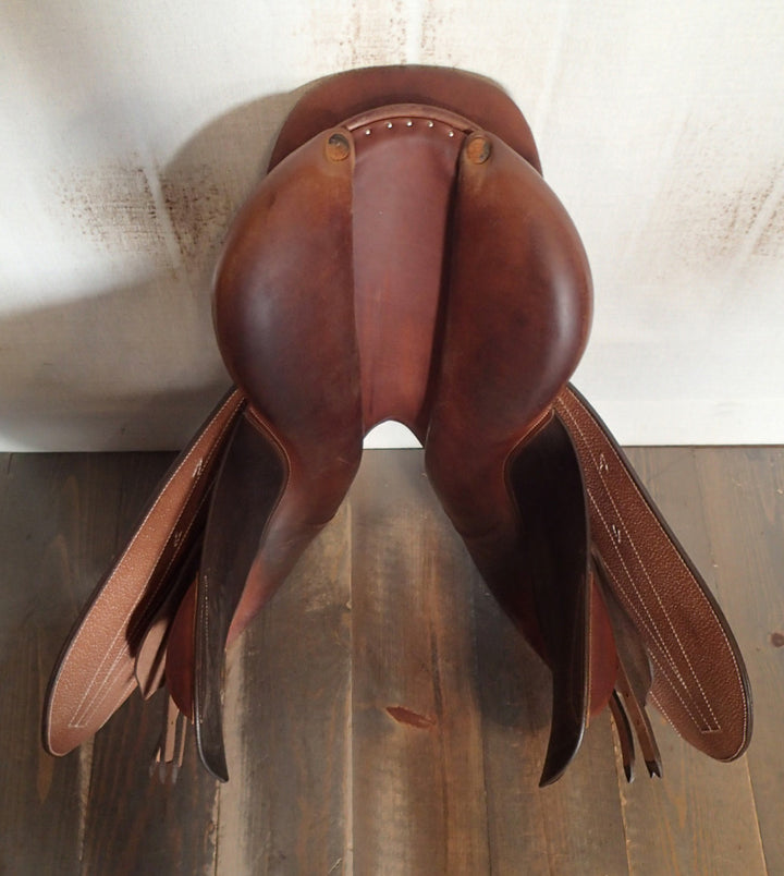 16" Butet Premium Saddle - Full Calfskin - 2016 - L Seat - 2 Flaps - 4.25" dot to dot (016)