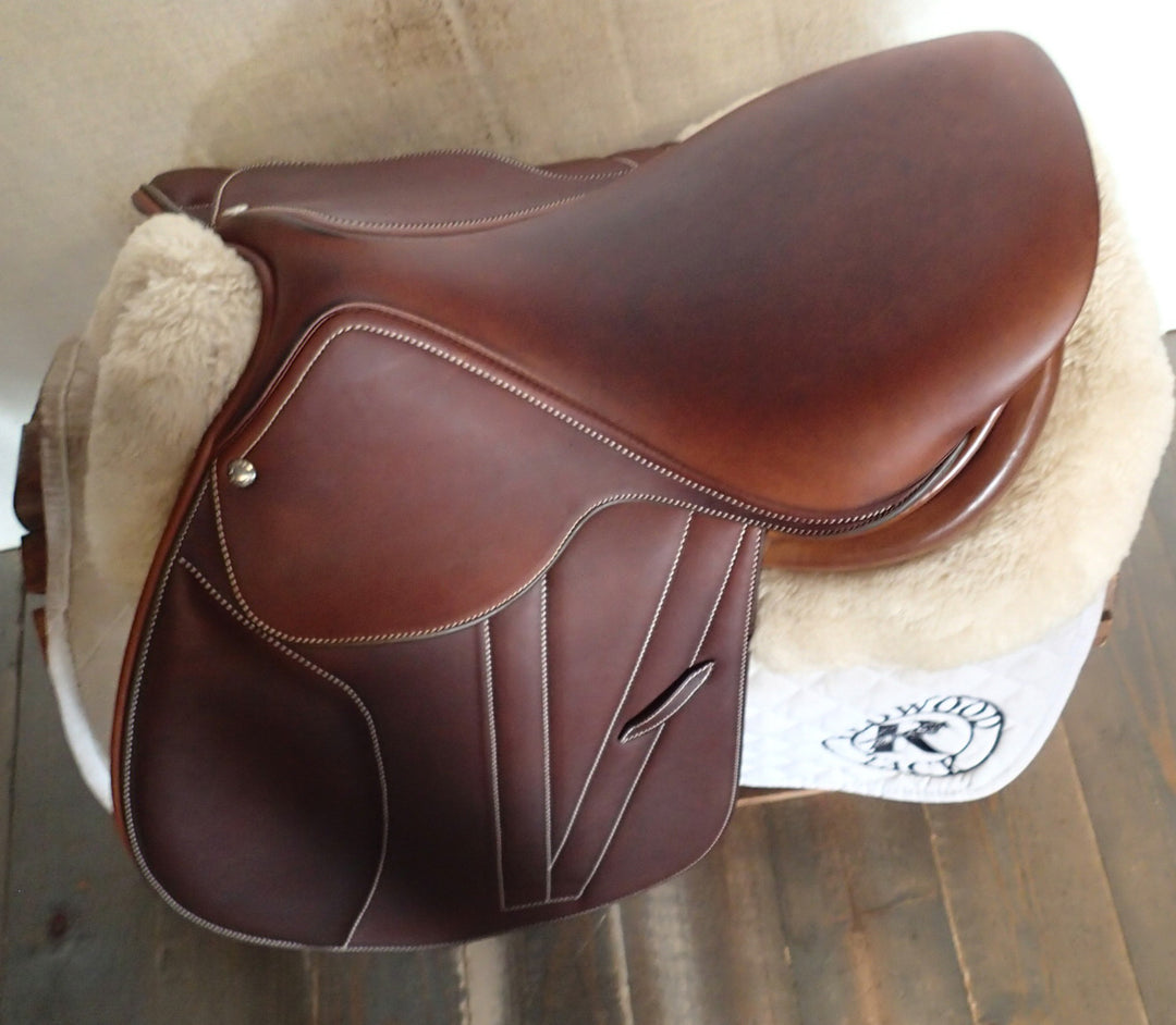 16" Butet Premium Saddle - Full Calfskin - 2016 - L Seat - 2 Flaps - 4.25" dot to dot (016)