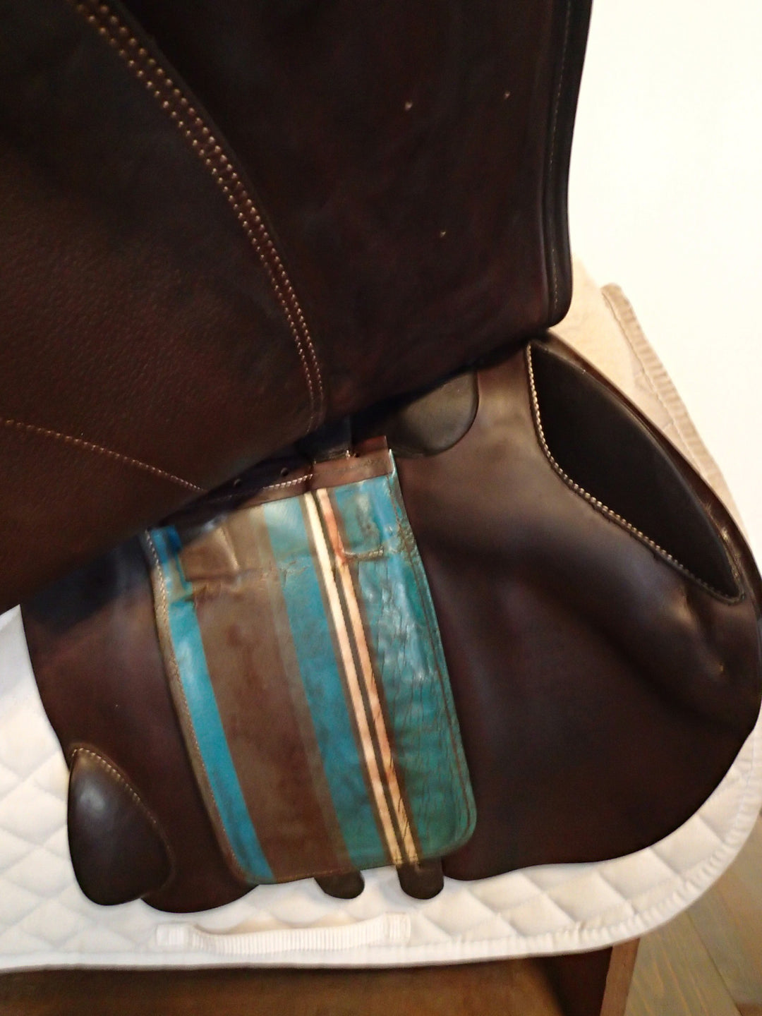 18" Voltaire Palm Beach Saddle - Full Buffalo - 2017 - 3AAA Flaps - 5" dot to dot - FIN Panels (017)