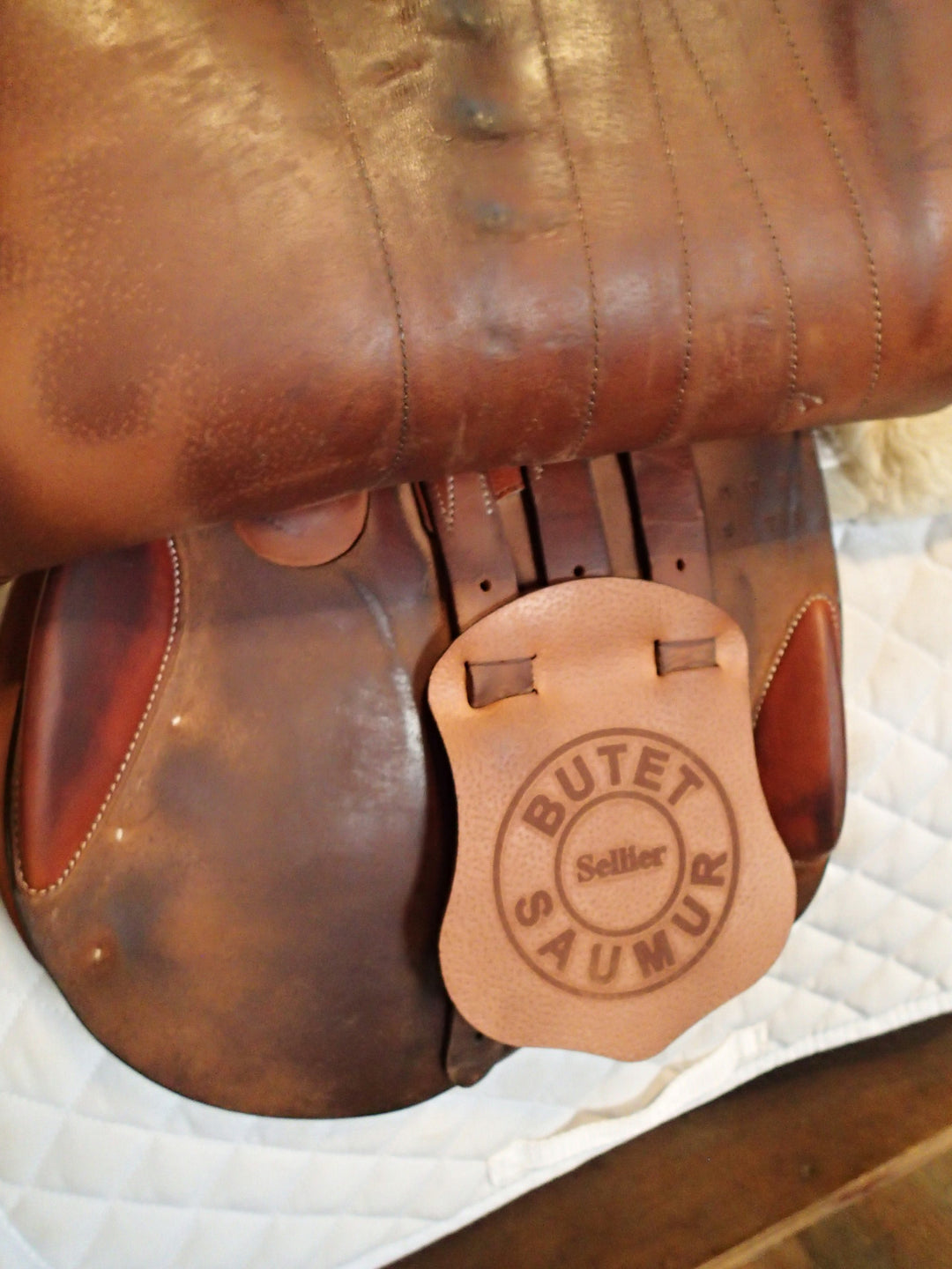 17" Butet Premium Saddle - Full Calfskin - 2018 - M Seat - 1.75 Flaps - 4.25" dot to dot (018)