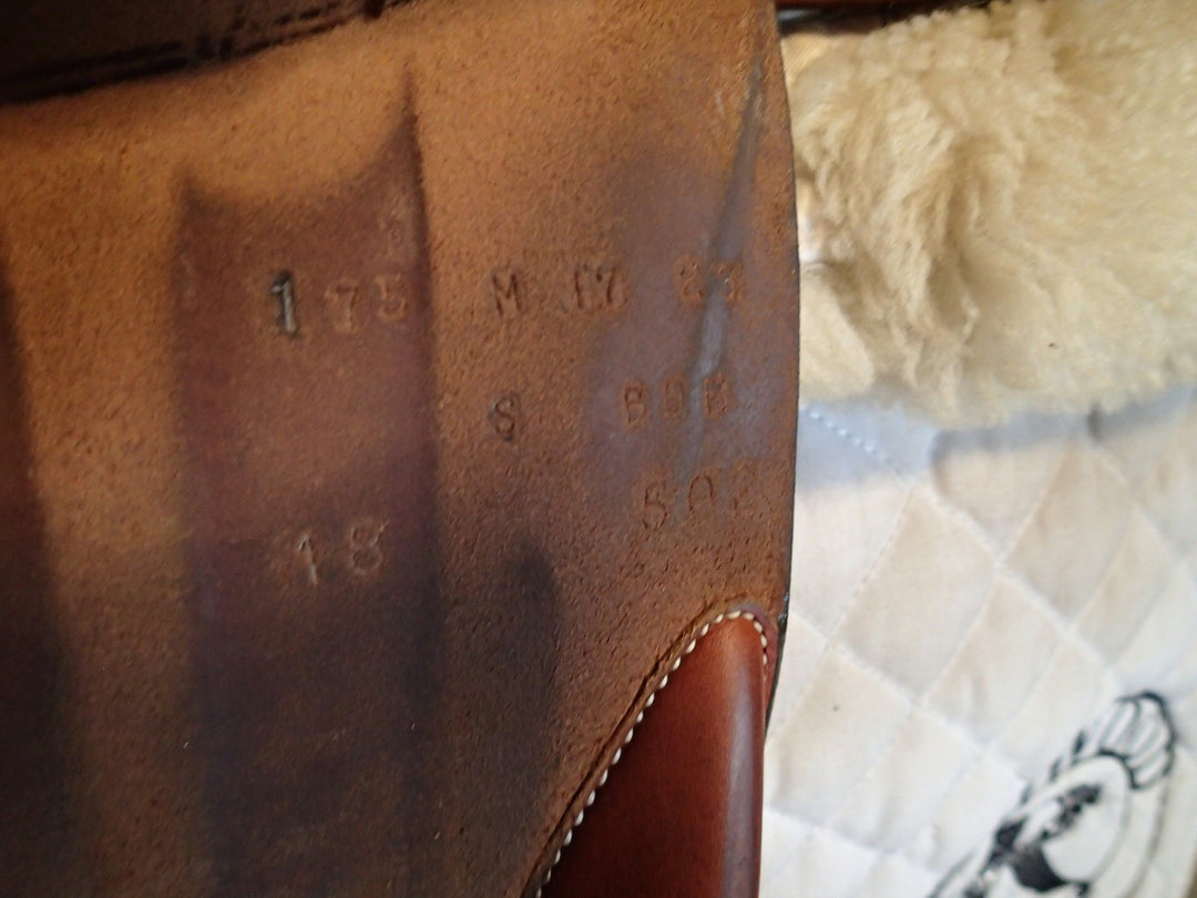 17" Butet Premium Saddle - Full Calfskin - 2018 - M Seat - 1.75 Flaps - 4.25" dot to dot (018)