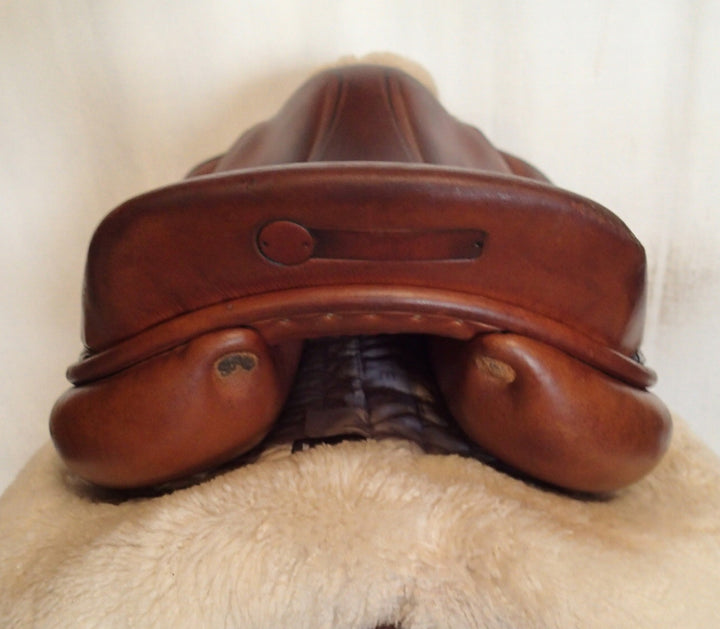 17" Butet Premium Saddle - Full Calfskin - 2018 - M Seat - 1.75 Flaps - 4.25" dot to dot (018)