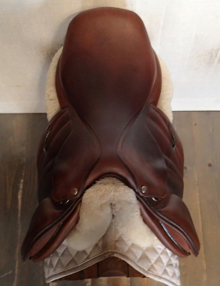 17" Butet Premium Saddle - Full Calfskin - 2018 - M Seat - 1.75 Flaps - 4.25" dot to dot (018)