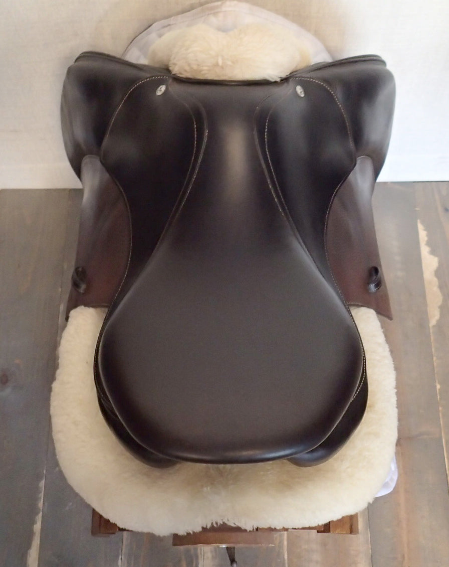 16.5" Voltaire Calgary Saddle - 2018 - 1A Flaps - 4.75" dot to dot - XFIN Panels