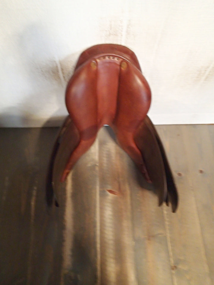 16" Butet Saddle - 2010 - P Seat - 1 Flaps - 5" dot to dot (020)