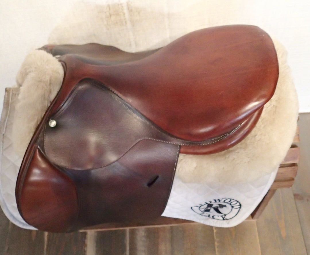 16" Butet Saddle - 2010 - P Seat - 1 Flaps - 5" dot to dot (020)