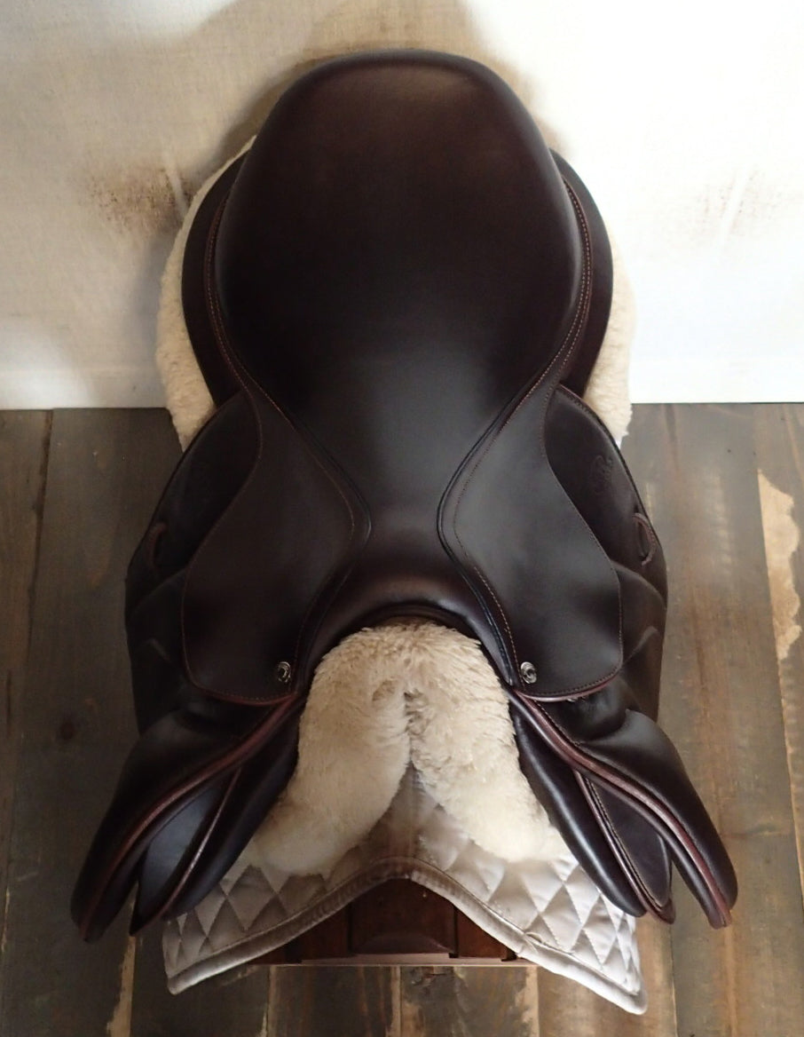 17.5" Devoucoux Biarritz O Saddle - Full Buffalo - 2020 - 2A Flaps - 4.75" dot to dot (023)