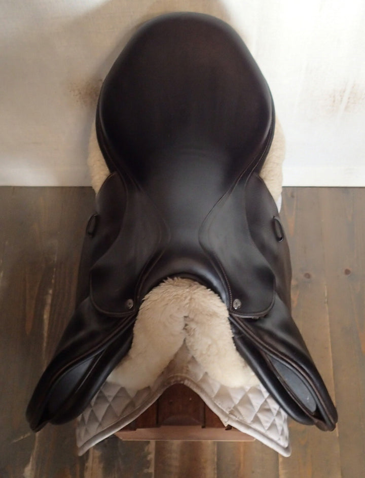 18.5" Voltaire Palm Beach Saddle - 2015 - 4AAR Flaps - 4.75" dot to dot - Pro Panels (026)