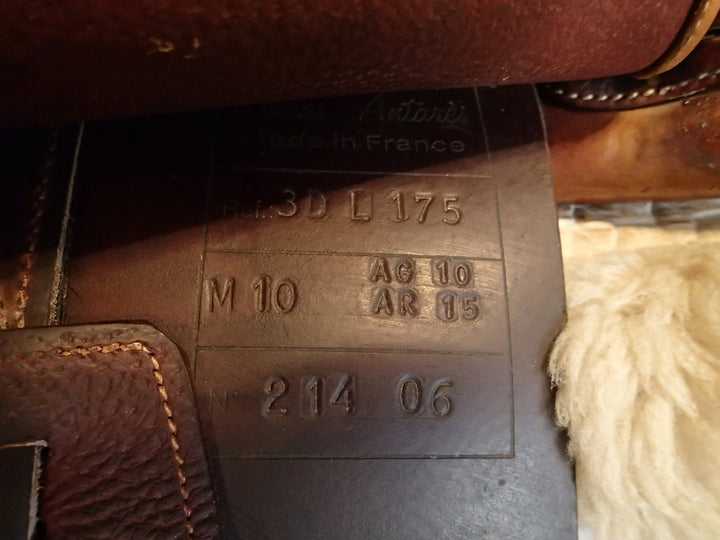 17.5" Antares Saddle - Full Buffalo - 2006 - 3D Flaps - 4.75" dot to dot (027)