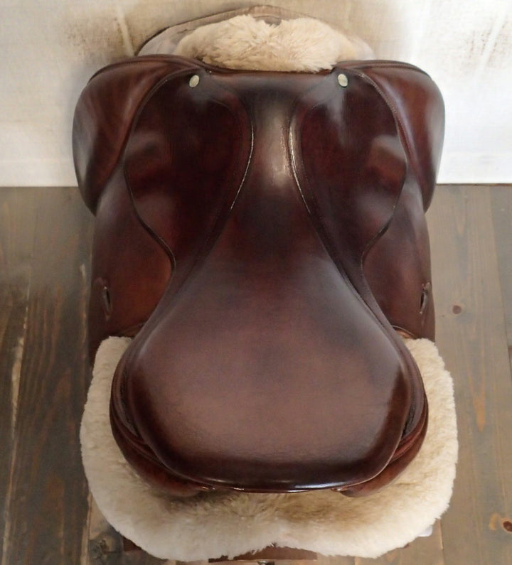 17.5" Antares Saddle - Full Buffalo - 2006 - 3D Flaps - 4.75" dot to dot (027)