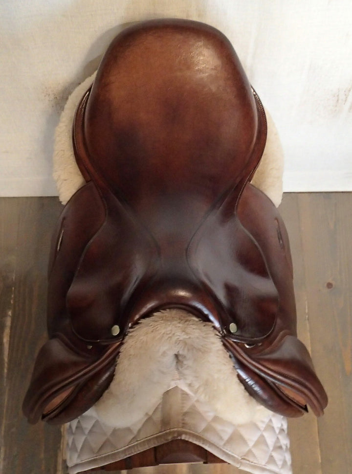 17.5" Antares Saddle - Full Buffalo - 2006 - 3D Flaps - 4.75" dot to dot (027)