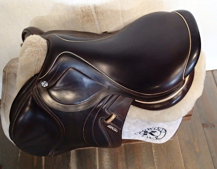 17.5" CWD Mademoiselle 2Gs Saddle - Full Buffalo - 2018 - 4C Flaps - SE32 (029)