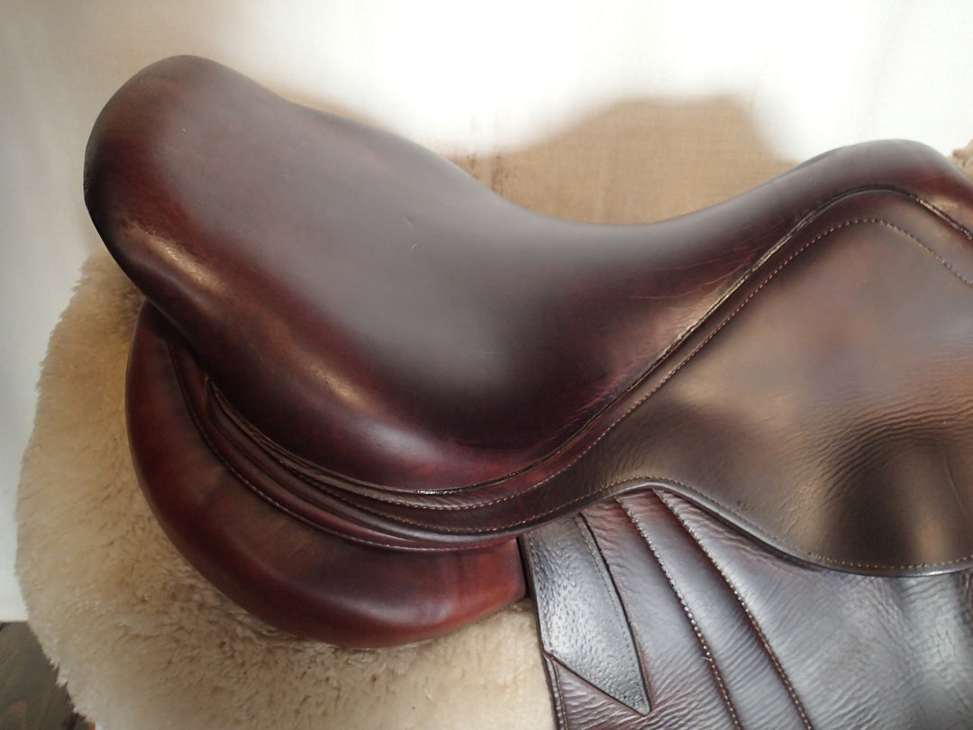 16.5" CWD Saddle - Full Buffalo - 2012 - 3L Flaps - SE02 - 4.25" dot to dot (030)