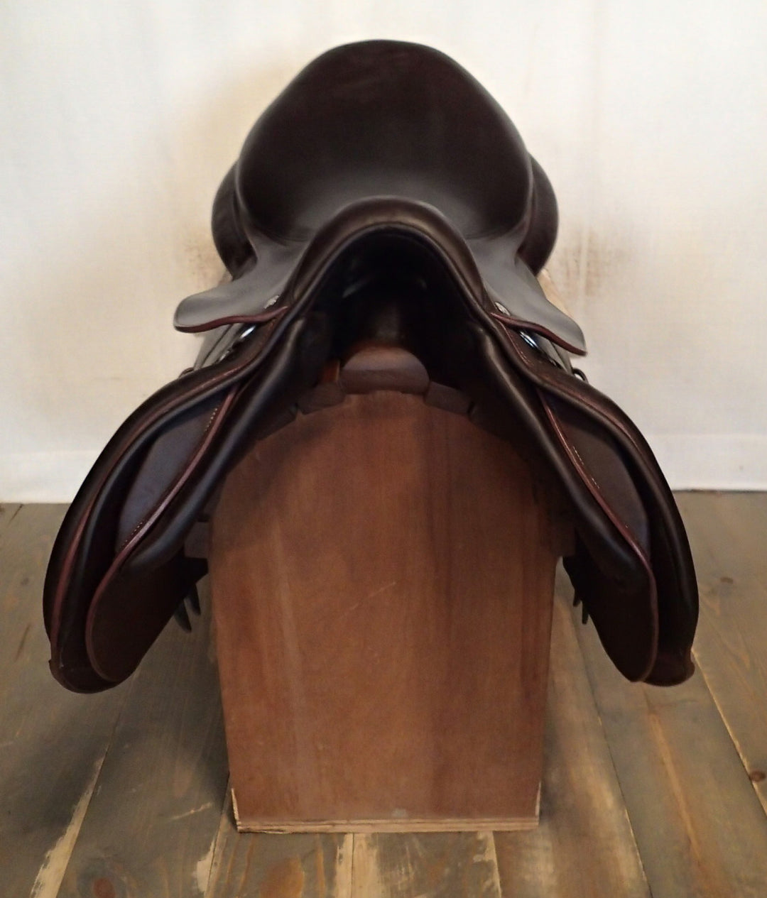 18.5" Devoucoux Biarritz O Saddle - Full Buffalo - 2021 - 2AR Flaps - 4.5" dot to dot (031)