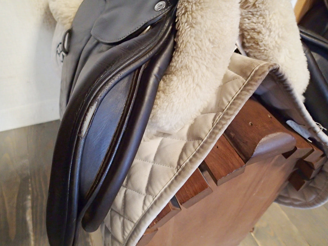 17.5" Voltaire Palm Beach Saddle - Full Buffalo - 2017 - 3AA Flaps - 5" dot to dot - FIN Panels (033)